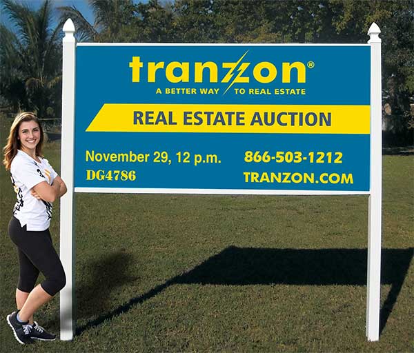 4x8 auction site sign mounted outdoors