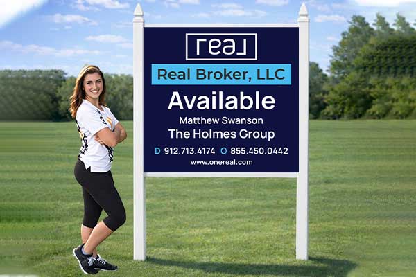 4x4 Real Broker sign mounted with PVC post kit