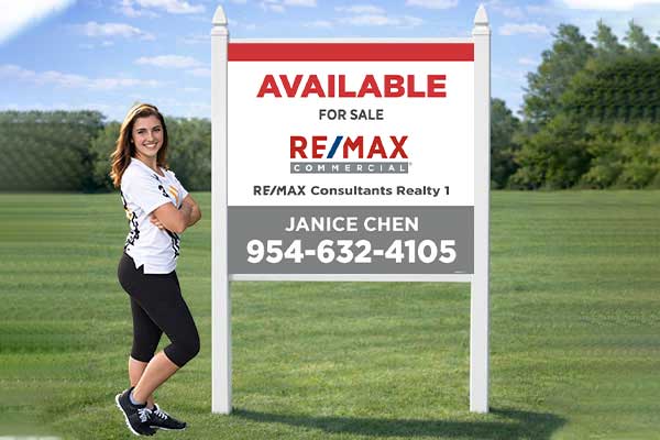 4x4 RE/MAX sign mounted with PVC post kit